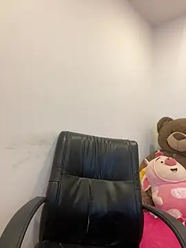 Alanna atm  online show from 06-17-26, 11:34