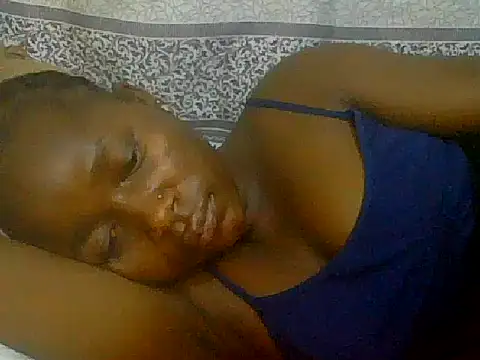 Snapshot of pretty_nanah chatting on 10-21-25, 11:16 pretty nanah online show from 10-21-25, 11:16