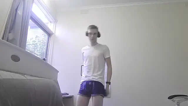 Snapshot of bluegaze6 chatting on 10-10-25, 08:30 bluegaze6 online show from 10-10-25, 08:30