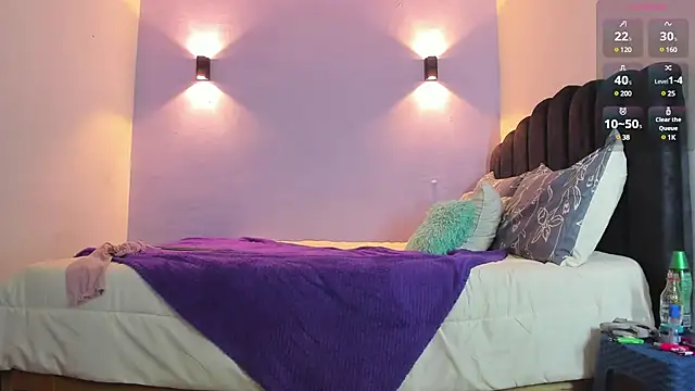 Snapshot of Sofia_Clauss_ chatting on 02-16-25, 06:10 Sofia Clauss online show from 02-16-25, 06:10