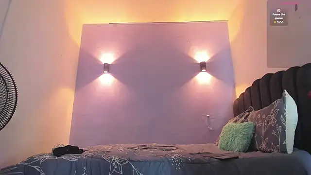 Snapshot of Sofia_Clauss_ chatting on 03-02-25, 09:31 Sofia Clauss online show from 03-02-25, 09:31