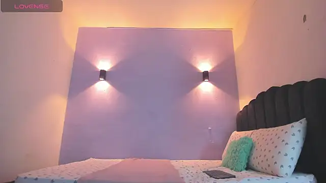 Snapshot of Sofia_Clauss_ chatting on 03-04-25, 03:55 Sofia Clauss online show from 03-04-25, 03:55