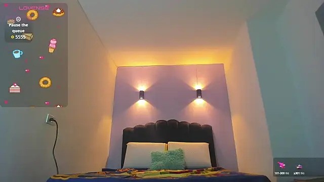 Snapshot of Sofia_Clauss_ chatting on 09-15-25, 03:50 Sofia Clauss online show from 09-15-25, 03:50