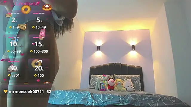 Snapshot of Sofia_Clauss_ chatting on 10-25-25, 09:53 Sofia Clauss online show from 10-25-25, 09:53