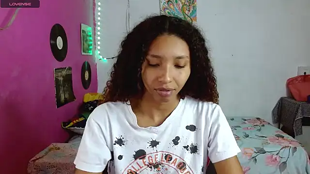 sensitive brunette online show from 02-10-25, 12:19