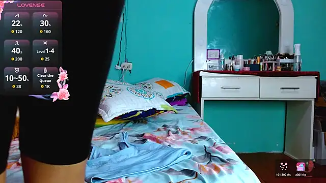 sensitive brunette online show from 10-31-25, 07:26