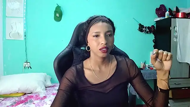 sensitive brunette online show from 05-11-26, 06:05