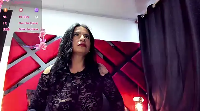 Snapshot of Kendra-Foxxy chatting on 02-13-25, 08:13 Kendra-Foxxy online show from 02-13-25, 08:13