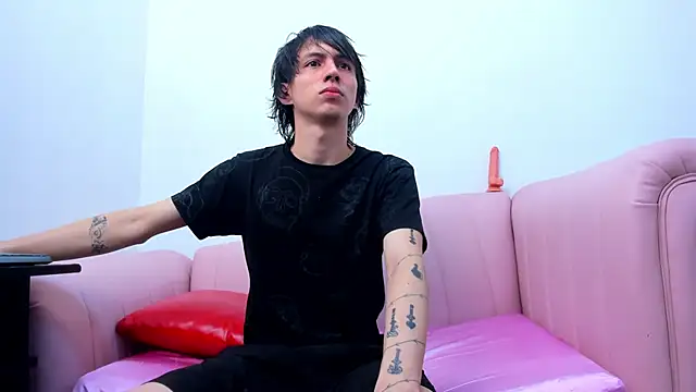 JeanRam18 online show from 12-02-25, 11:37