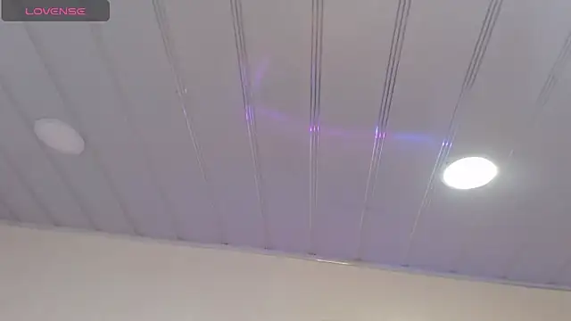 candy lux  online show from 04-20-26, 03:48