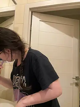 emigooflordXD online show from 02-24-25, 04:26