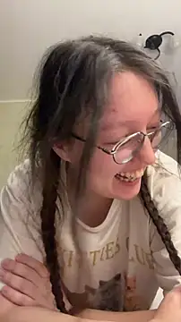 emigooflordXD online show from 10-23-25, 02:05