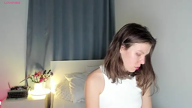 Snapshot of fifth_element chatting on 01-10-25, 10:04 fifth element online show from 01-10-25, 10:04