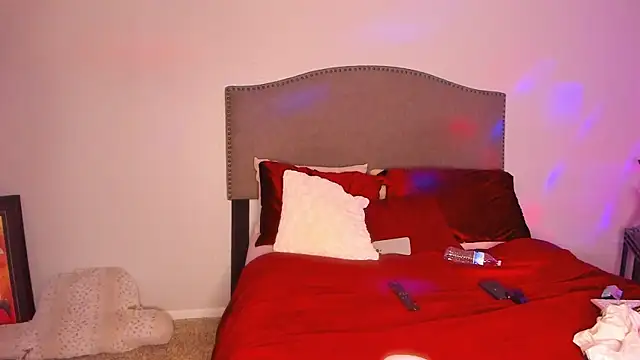 yiauana online show from 11-25-25, 05:40