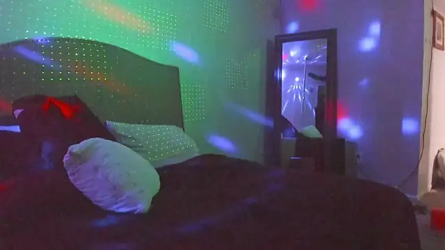 yiauana online show from 03-30-26, 02:56