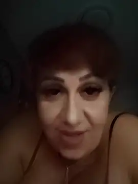 Snapshot of AvaLloyd chatting on 10-25-25, 03:07 AvaLloyd online show from 10-25-25, 03:07