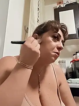 Snapshot of AvaLloyd chatting on 10-27-25, 02:59 AvaLloyd online show from 10-27-25, 02:59