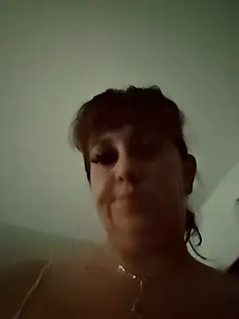 Snapshot of AvaLloyd chatting on 11-05-25, 02:50 AvaLloyd online show from 11-05-25, 02:50