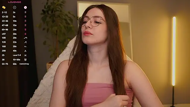 Ester Hill online show from 02-19-26, 02:51