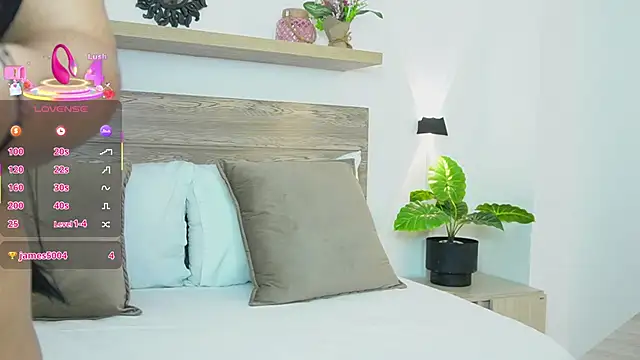 keyla scott  online show from 11-15-25, 09:21