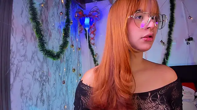 chloe blue online show from 12-15-25, 11:25