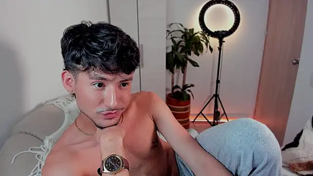 Snapshot of dimitri_targaryen chatting on 01-15-25, 03:22 dimitri targaryen online show from 01-15-25, 03:22