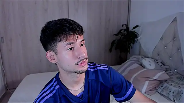 Snapshot of dimitri_targaryen chatting on 10-03-25, 09:56 dimitri targaryen online show from 10-03-25, 09:56