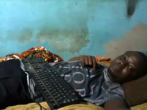 Snapshot of little__joy chatting on 02-27-25, 06:42 little  joy online show from 02-27-25, 06:42