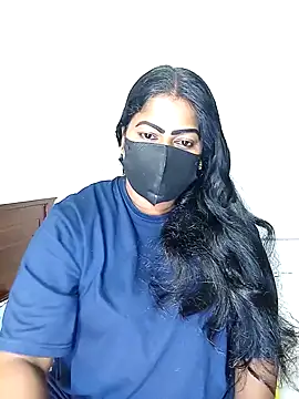 Snapshot of DISNI1997 chatting on 12-18-24, 01:05 DISNI1997 online show from 12-18-24, 01:05