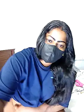 Snapshot of DISNI1997 chatting on 12-20-24, 10:54 DISNI1997 online show from 12-20-24, 10:54