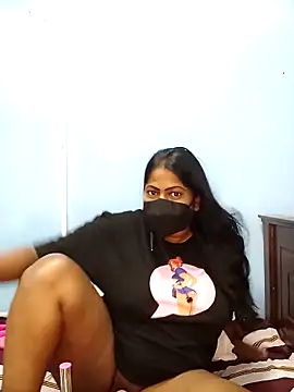 Snapshot of DISNI1997 chatting on 11-21-25, 04:11 DISNI1997 online show from 11-21-25, 04:11