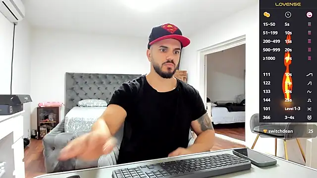 supermanboy94 online show from 11-25-25, 06:46