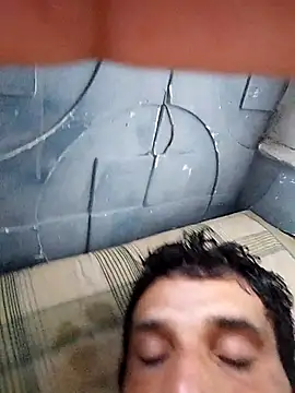 Tiago0031 online show from 03-08-26, 06:34