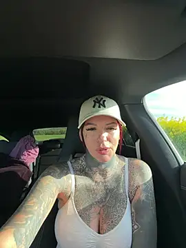 AileenInkOfficial online show from 04-25-26, 06:38