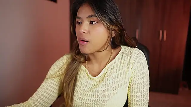 SaraParisi online show from 03-12-26, 12:50