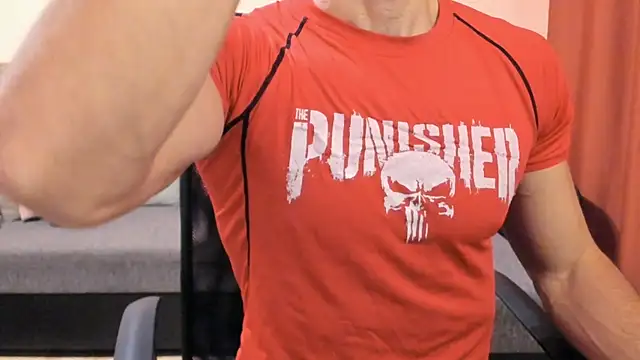 HotHunkTrainer online show from 11-25-25, 08:25