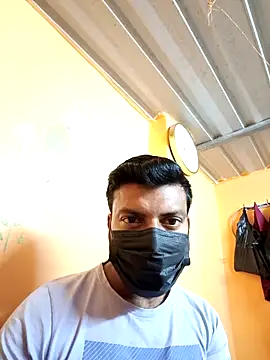 Snapshot of model_yesx chatting on 02-26-25, 05:28 model yesx online show from 02-26-25, 05:28