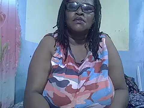 Snapshot of sexy_bigboobss chatting on 09-13-25, 07:19 sexy bigboobss online show from 09-13-25, 07:19