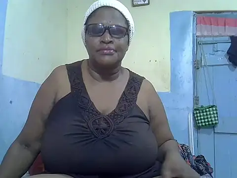 Snapshot of sexy_bigboobss chatting on 09-20-25, 08:15 sexy bigboobss online show from 09-20-25, 08:15