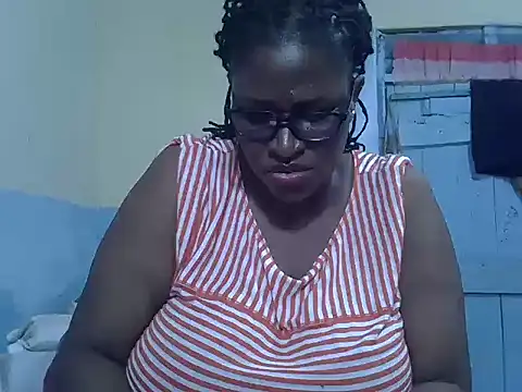 Snapshot of sexy_bigboobss chatting on 10-18-25, 07:47 sexy bigboobss online show from 10-18-25, 07:47