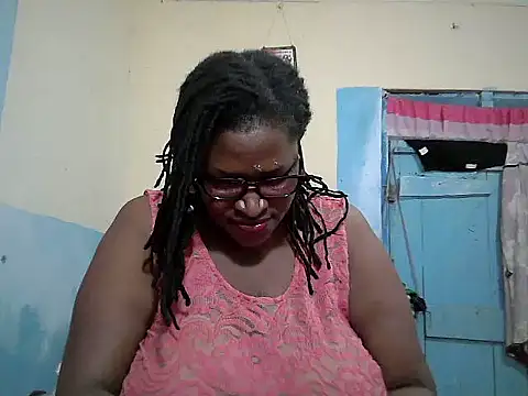 Snapshot of sexy_bigboobss chatting on 11-15-25, 07:49 sexy bigboobss online show from 11-15-25, 07:49