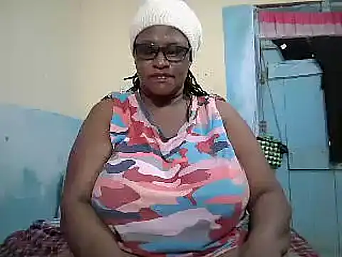 Snapshot of sexy_bigboobss chatting on 11-30-25, 08:13 sexy bigboobss online show from 11-30-25, 08:13