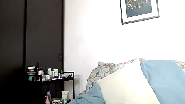 Snapshot of Scarlettford chatting on 02-25-26, 07:18 Scarlettford online show from 02-25-26, 07:18