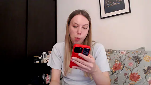 Snapshot of Scarlettford chatting on 03-29-26, 05:24 Scarlettford online show from 03-29-26, 05:24