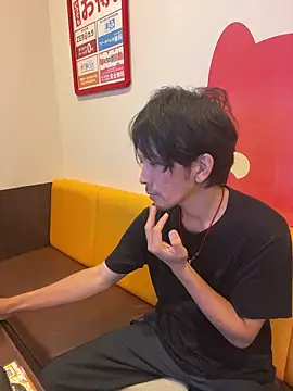 Snapshot of Katakuriko-Denpun chatting on 07-15-26, 10:20 Katakuriko-Denpun online show from 07-15-26, 10:20