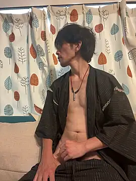Snapshot of Katakuriko-Denpun chatting on 07-25-26, 03:15 Katakuriko-Denpun online show from 07-25-26, 03:15