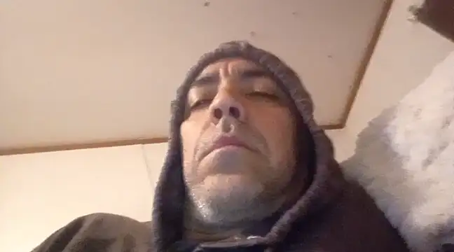 Xoc8  online show from 03-04-25, 09:51