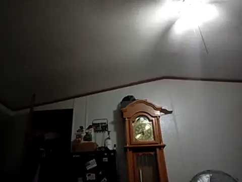 Xoc8  online show from 04-21-26, 04:52