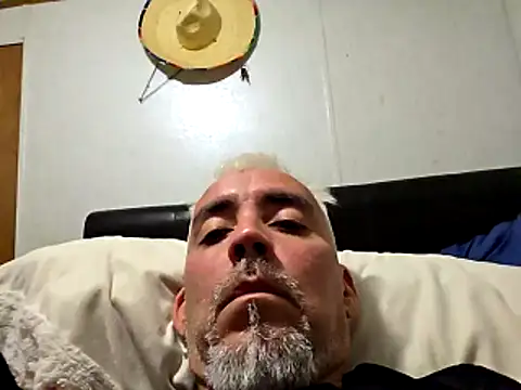 Snapshot of Xoc8_ chatting on 05-03-26, 11:44 Xoc8 online show from 05-03-26, 11:44