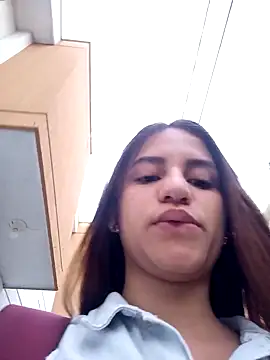 AnthonelaDuque online show from 01-11-25, 11:12